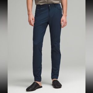 Lululemon Men’s 5 Pocket Blue Pants Size 34